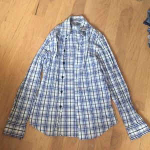 Casual button up shirt